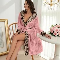 Su gobtuvu koralinio vilnos leopardų rašto chalatas - Stilingas patchwork dizainas namams ir laukui beige