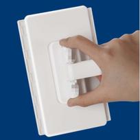 Hands-Free Automatic Wet Wipe and Facial Cleansing Towel Clip with One-Key Disassembly white