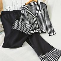 Moteriški megztiniai Houndstooth megztiniai ilgomis rankovėmis megztiniai + plačių kelnių rinkiniai Elegantiški V formos iškirptės trikotažo kelnės 2 dalių komplektai S