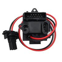 Variklio aušinimo ventiliatoriaus rezistorius Renault Trafic Opel Vivaro Nissan Primastar X83 black