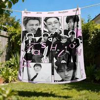 1 vnt. Cortis, K pop Lauko personalizuotas flanelinis pledas, Minkštas, lengvas personalizuotas flanelinis pledas, Skaitmeninė spauda, 80x120cm white