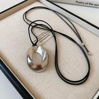 Personality Simple Leather Rope Black Irregular Waterdrop-shaped Pendant Necklace for Women Clavicle Chain Trendy Jewelry Gifts gray