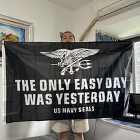 (DANGaus VĖLIAVA)JAV Karinio jūrų laivyno Seals vėliava 90x150 CM poliesterio kabinama The Only Easy Day Was Yesterday JAV Karinio jūrų laivyno Seals vėliava dekoravimui 90 x 150cm white