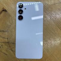 A55 Samsung Galaxy A55 5G A556 telefonui Korpusas Stiklinis dangtelis Baterijos dangtelis Galinis dangtelis Galinis panelė Kameros objektyvas balta