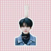 Zhou Yiran Luggage Tag Backpack Pendant: Travel Suitcase Chain Keychain with Anti-lost Feature. white