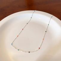 Colorful Dopamine-Inspired Choker: Light Luxury Silver Beaded Necklace for Women white