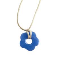 Dopamine Acrylic Flower Pendant Necklace Hollow Pendant Necklaces Hollow Flower Neck Jewelry Perfect for Party Wedding beige