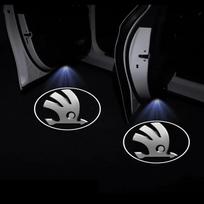 1/2 vnt. LED automobilio durų universalus projektorius didelės raiškos pasitikimo žibintai Skoda Octavia Rapid Kodiaq Karoq Superb Fabia VisionS nlvg96 black