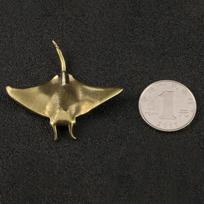 Žalvarinis velnio žuvis Mažas papuošalas Manta ray Gyvūnas Arbatos augintinis Namų stalo dekoracijos Vario figūrėlės Kolekcija beige