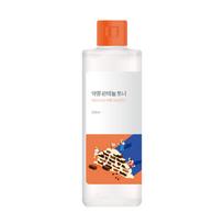 Round Lab Soybean Panthenol Toner 250ml white