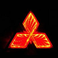 Automobilio priekinis galinis emblema Šviečianti LED emblemos lemputė Mitsubishi Lancer 9 10 ASX L200 Colt Pajero Outlander Eclipse EVO Galant HZ8 raudona