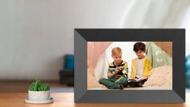 Skaitmeninis nuotraukų rėmelis Skaitmeninis nuotraukų rėmelis Kodak RCF702PBK 7"