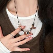 Vintage Brown Camera Pendant Necklace 2025 New Kpop Hip-Hop Simple Personality Women Men Punk Y2K Charms Jewelry Accessories A1