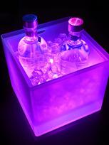 Ledų kibiras Vandeniui atsparus LED spalvos keitimas 3,5L didelės talpos alaus kibiras Gėrimų aušintuvas konteineris purple