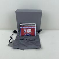 [Pre-Owned] X NBA Collaboration Passport Logo Embossed Print Glossy Box Calfskin Card Holder - Excellent #HRDSKM ONE SIZE