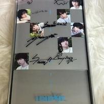 IDID autographed album