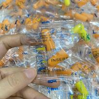 Vienkartiniai atminties putplasčio ausų kamštukai - Supakuoti po vieną triukšmo mažinimui, idealiai tinka viešbučiams, svečių namams, miego pagalbai ir pertraukoms mokantis. Orange, 3 pairs with storage box gray