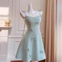 2026 Summer French Niche Bow Spaghetti Strap Vibrant Petite Socialite Vacation Dress S (80-95 jin) žalia