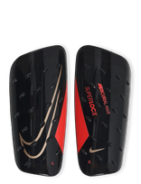 Nike - Nike Mercurial Flylite Superlock Football Shinguards - Sportinės blauzdų apsaugos ir rankovės - Juoda