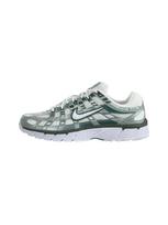 Nike Sportswear Sportbačiai be auliuko 'P-6000' nefrito spalva / tamsiai žalia / sidabrinė / balta