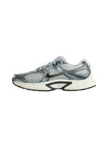 Nike Sportswear Sportbačiai be auliuko 'V5 Rnr' sidabro pilka / dūmų pilka / šviesiai pilka