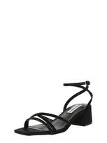 STEVE MADDEN Basutės su dirželiais 'GABBY' juoda