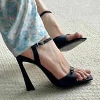 Fashion Fashion Ankle Strap Women Prom Dress Stripper Shoes Sandalias Mujer Gladiator Sandal Ankle Strap Peep Toe Buckle Woman Pump 2025 34 juoda