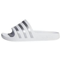 ADIDAS SPORTSWEAR Sandalai / maudymosi batai 'Adilette Aqua' sidabrinė / balta