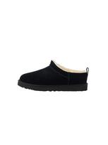 UGG Auliniai batai 'Classic' juoda