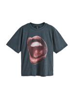 Rockett St George Marškinėliai 'Lips' tamsiai pilka / pastelinė raudona / juoda / balkšva