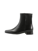 VAGABOND SHOEMAKERS Kulkšnis dengiantys batai 'Mona' juoda