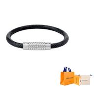 LOUIS VUITTON Pre Owned 2017 Taiga Digit Bracelet Costume Bracelet M6626 19-Love Gift Bag juoda