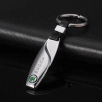 Automobilio emblema 3D metalinis automobilio raktų pakabukas Raktų pakabukai Pakabukas Dovanos Skoda octavia fabia rapid yeti superb octavia a5 a7 AutoAccessories xkbf53 black