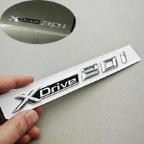 BMW X1 X2 X3 X5 X6 F15 F16 F25 F30 chromuotas logotipas XDrive emblema automobilio bagažinės ženklelis 18i 20i 23i 25i 30i 35i 40i 45i 48i aksesuaras ut2 white