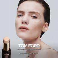 Tom Ford Traceless Lightweight Luminous Foundation Stick gray