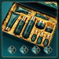Baltųjų triufelių 10 dalių veido odos priežiūros rinkinys Drėkinamasis veido priežiūros rinkinys 10-piece set brown