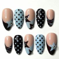 24Pcs Y2K Blue Star Almond Press On Nails Black Polka Dot French Tip Full Cover Fake Nails Sweet Cool Manicure gray