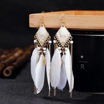 Bohemian Long Feather Earrings for Women Classic Ethnic Retro Temperament Chain Leaf Bead Tassel Earrings Boho Wedding Jewelry white