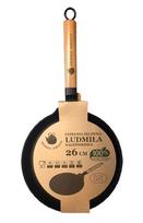 Lietinis keptuvė iš ketaus su medine rankena, 26 cm, tinka indukcijai ir dujoms, modelis 4510