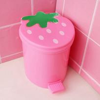 Plastic Step Trash Can with Strawberry Pattern Lid and Pedal for Kitchen Bathroom Office Home Waste Bin 5L Capacity One Size