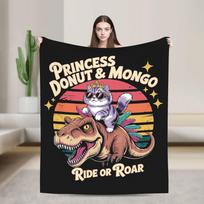Princess Donut And Mongo Dungeon Crawler Carl Blankets Flannel All Season Warm Throw Blankets for Bedding Couch Bedspreads 75x100cm (30x40inch) black