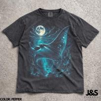 Manta Ray Full Moon T-Shirt, 90s Vintage Ocean Graphic Tee, Retro Stingray Marine Life Shirt, Aesthetic Ray Lover Gift, Blue Galaxy Sea Tee 150 gray