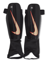 Nike - Nike Charge Football Shinguards - Sportinės blauzdų apsaugos ir rankovės - Juoda