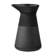 Juodos spalvos iš molio pieno ąsotis 400 ml Theo – Stelton