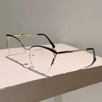 KAMMPT Oversized Cat Eye Glasses Women New Fashion Vintage Hollowed Rim Optical Frames Trendy Luxury Butterfly Shaped Eyeglasses transparent lenses white