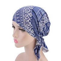 Moteriška skara-turbanas su raukiniais, skirta chemoterapijai One smėlis