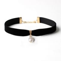 Simple Vintage Velvet Pearl Choker Short Black Clavicle Collar Necklace Gothic Chokers Necklaces for women juoda