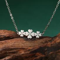 Teamer Dopamine Molecule Necklaces Flower Chemical Formula Necklace Women Serotonin Structure Formula Pendant Graduation Gifts black