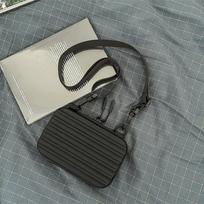 Striped Hard Shell Messenger Bag Shoulder Bag juoda