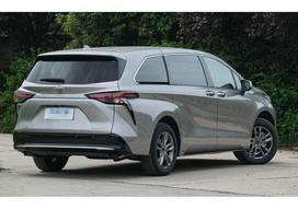 21-modelio Toyota Sienna minkštos guminės purvasaugiai Applicable to 21-26 Toyota Sienna gray